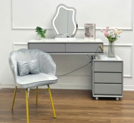Những mẫu bàn trang điểm mini - Giải pháp tối ưu cho không gian nhỏ gọn và đa năng 6 Những mẫu bàn trang điểm mini - Giải pháp tối ưu cho không gian nhỏ gọn và đa năng