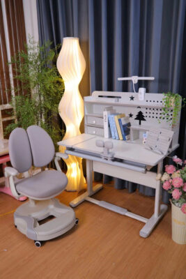 Bộ bàn ghế học sinh chống gù VinaKids A06HT (size 100 x 60) 3 z7984506319390 e2be21ea3d72ec2fb6081b75082a94db