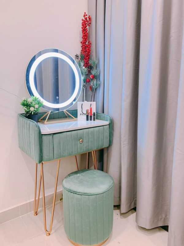 Bàn trang điểm VIP16
