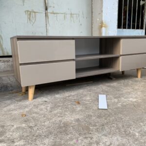 Kệ tivi gỗ cao cấp VN-KTV302