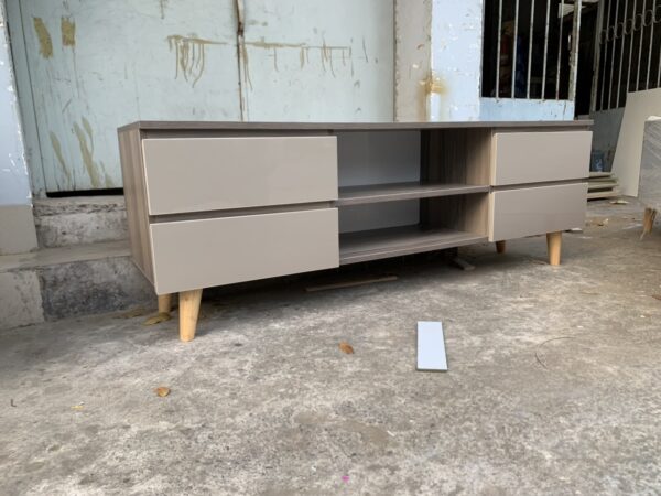 Kệ tivi gỗ cao cấp VN-KTV302