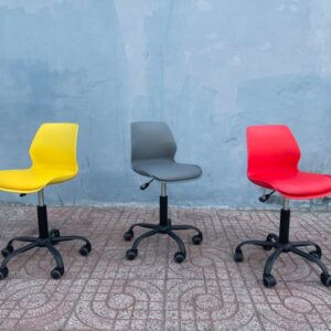 Alternative view of Ghế chân xoay bánh xe NP39X