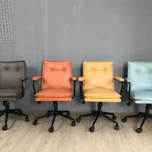 Alternative view of Ghế xoay da PU PV186