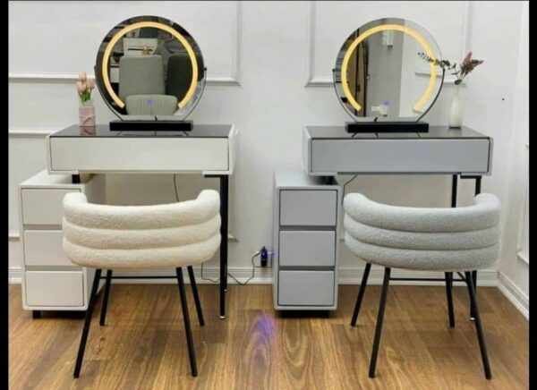 Bàn trang điểm nhập khẩu phong cách Châu Âu VN-0976 (Size 60 x 40)