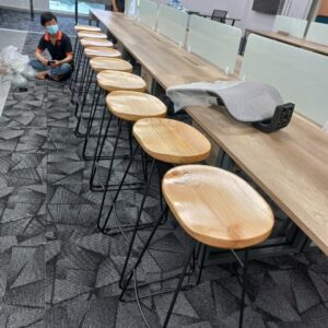 Alternative view of Ghế quầy bar Tractor chân sắt mặt gỗ thông VNTT