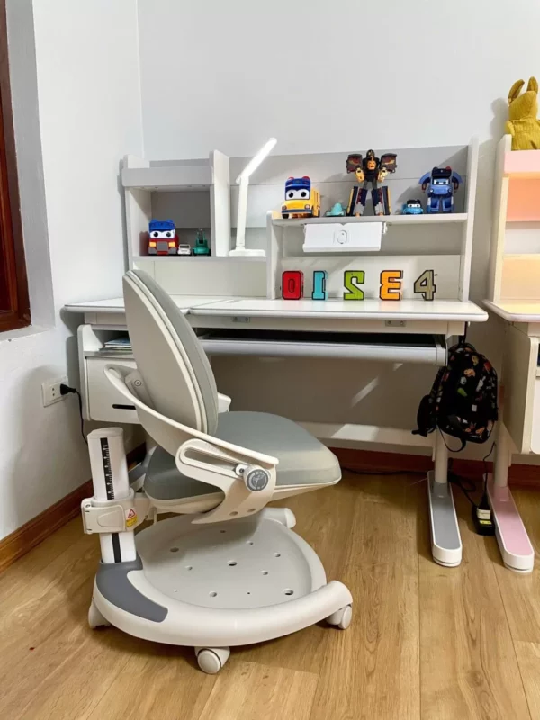 Bộ bàn ghế học sinh thông minh chống gù AngelKids KOYA-YG004 (SIZE 120 X 60)