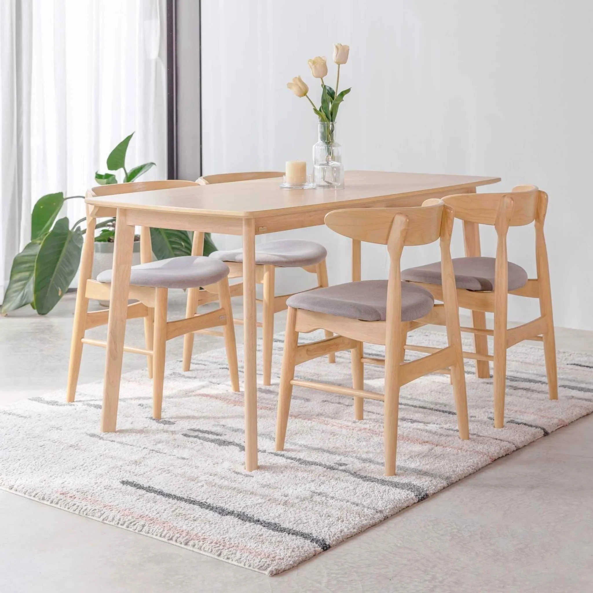 Bàn Ăn Gỗ Tự Nhiên Hay Bàn Ăn Mặt Đá – Nên Chọn Loại Nào Cho Gia Đình? 11 Bàn Ăn Gỗ Tự Nhiên Hay Bàn Ăn Mặt Đá – Nên Chọn Loại Nào Cho Gia Đình?