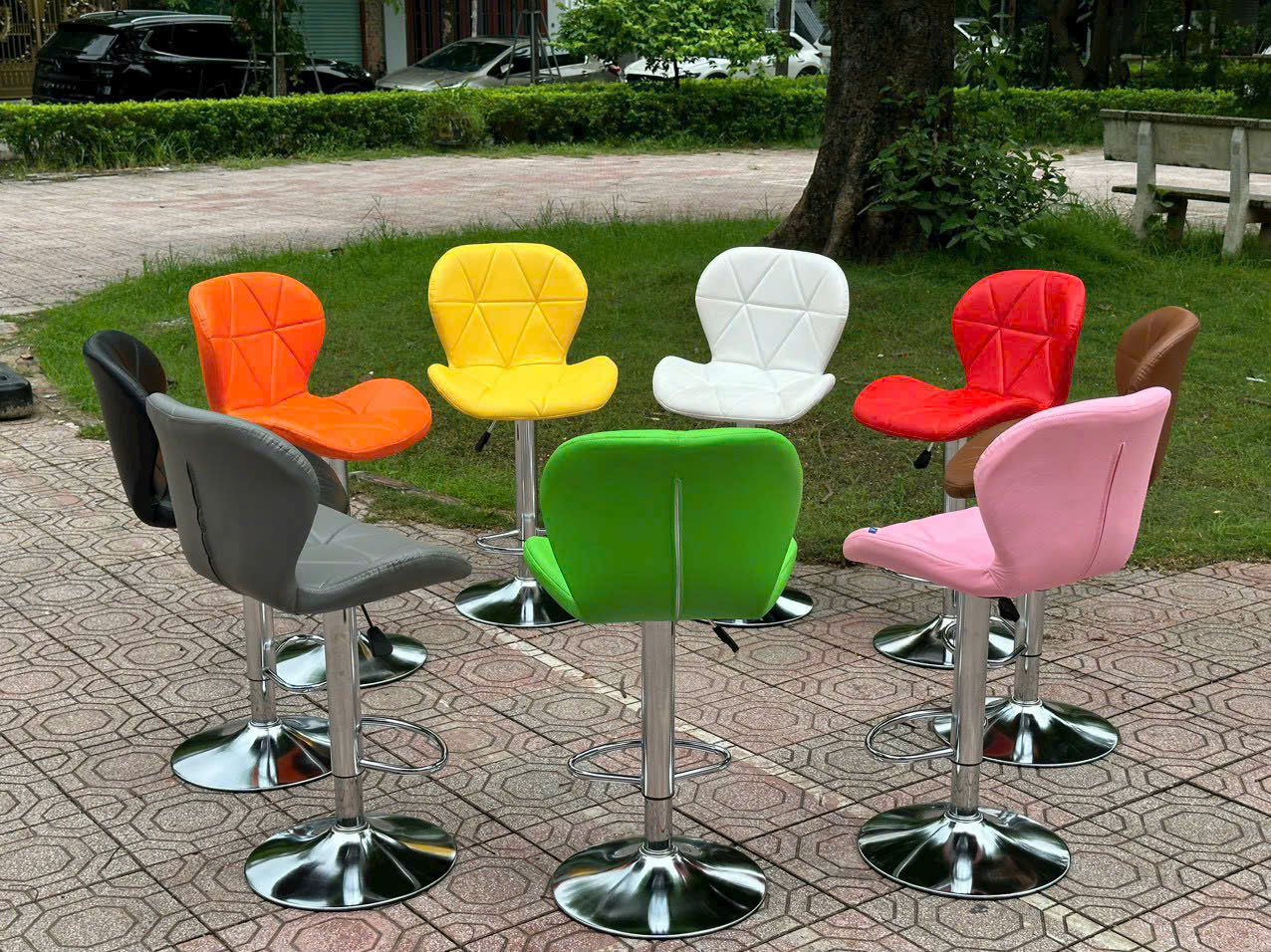 Ghế Bar Tam Giác Bọc Đệm Nhập Khẩu VN-GB12 4 Ghế Bar Tam Giác Bọc Đệm Nhập Khẩu VN-GB12 - Ảnh 2