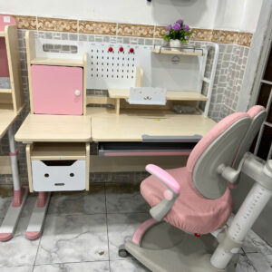 Bộ bàn ghế học sinh thông minh chống gù AngelKids PVS03-C02 size 1m2 gỗ tự nhiên