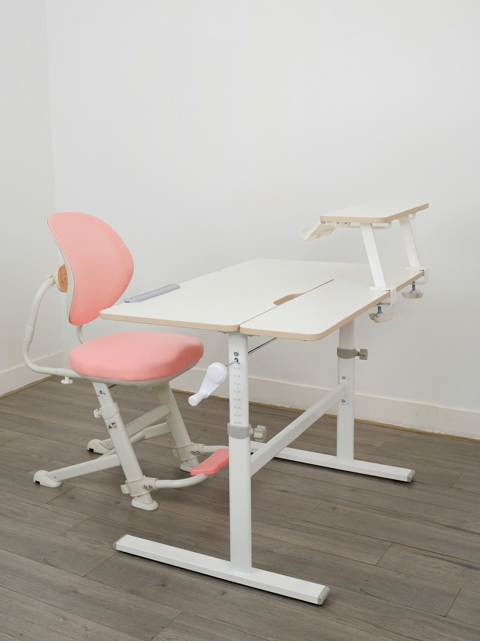 Bộ bàn ghế học sinh chống gù AngelKids 1003TT 3 Bộ bàn ghế học sinh chống gù AngelKids 1003TT - Ảnh 2