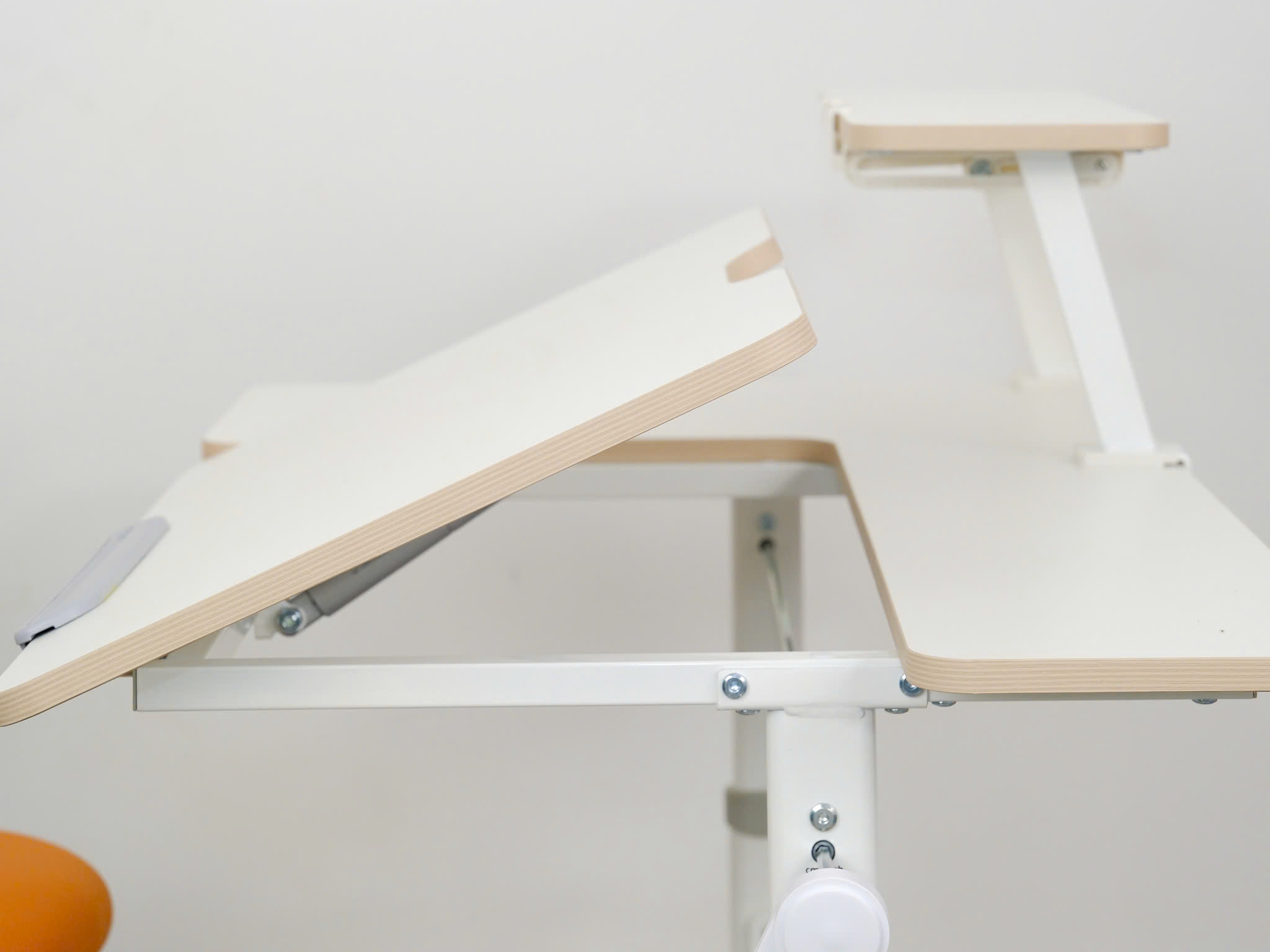 Bàn học sinh chống gù AngelKids B1003 (size 1m x 60) 4 Bàn học sinh chống gù AngelKids B1003 (size 1m x 60) - Ảnh 3