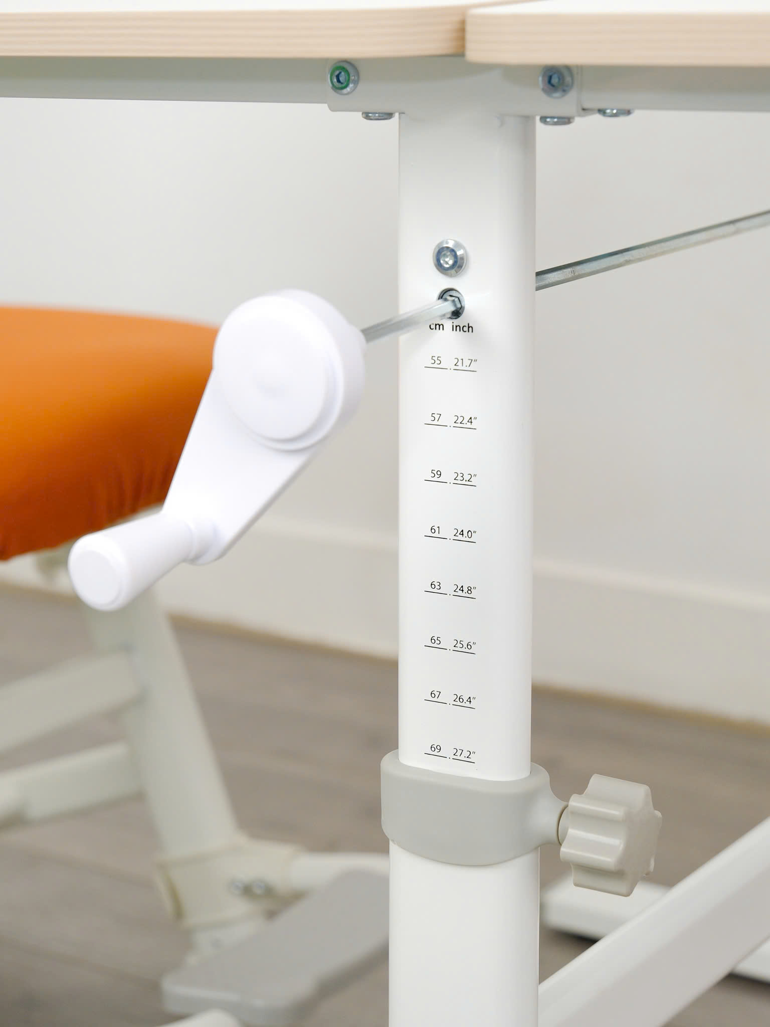 Bàn học sinh chống gù AngelKids B1003 (size 1m x 60) 5 Bàn học sinh chống gù AngelKids B1003 (size 1m x 60) - Ảnh 4