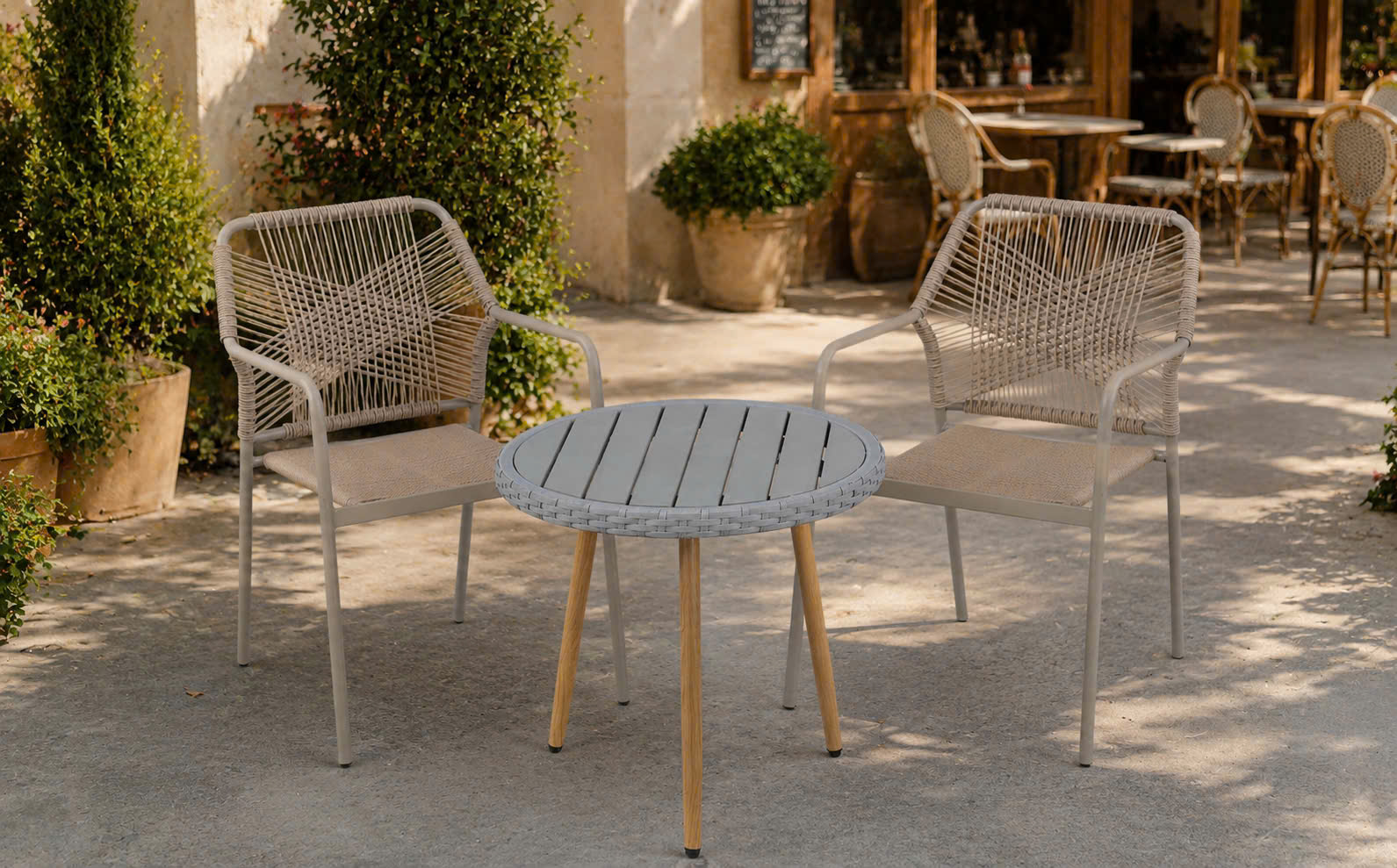 Bộ bàn ghế cafe mây nhựa ngoài trời VN-CF023 3 Bộ bàn ghế cafe mây nhựa ngoài trời VN-CF023